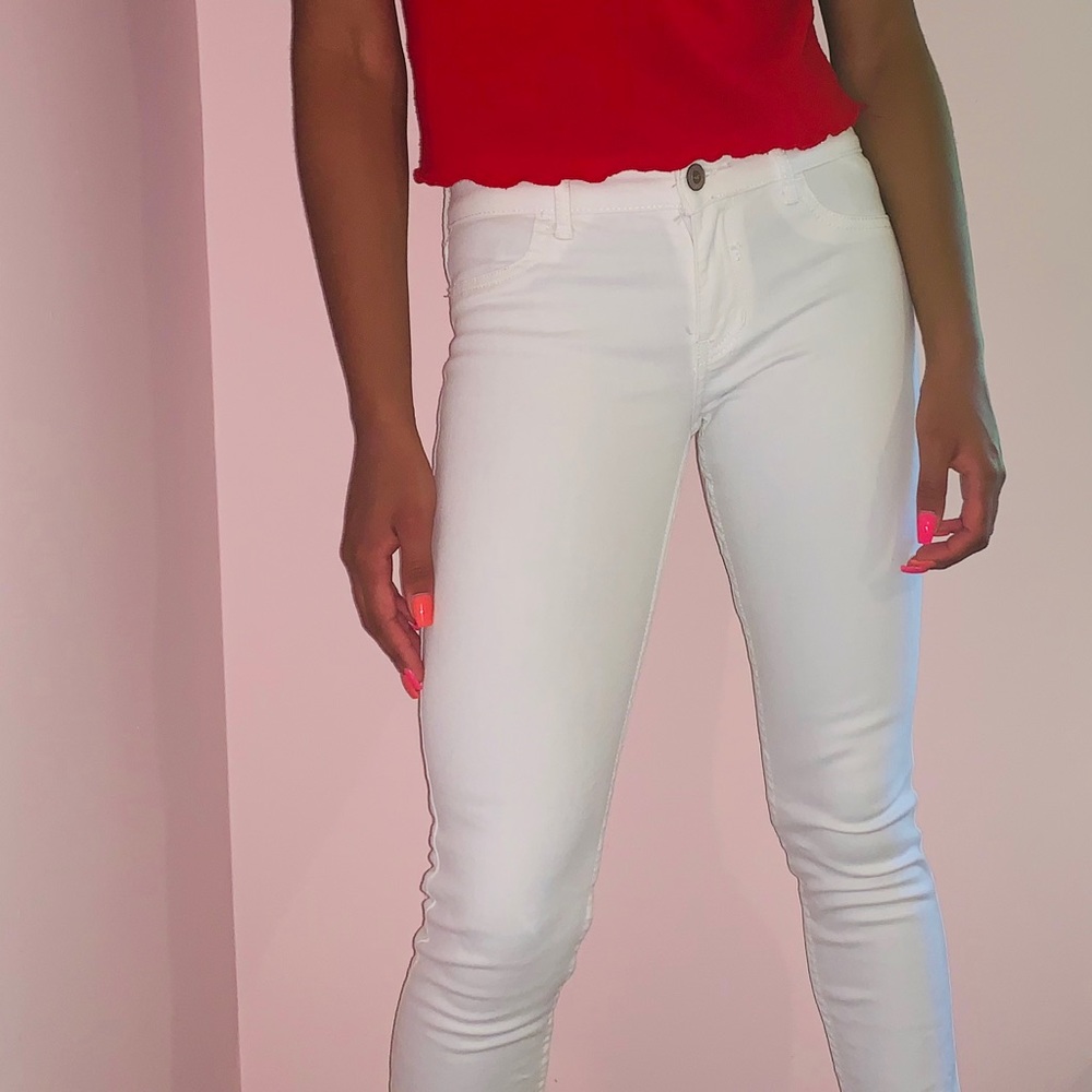 HOLLISTER AND CO white jeans